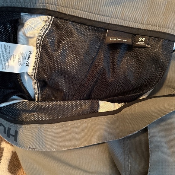 Hurley Men's Gray Shorts - Picture 5 of 5